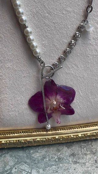 Collar plateado Orquídea Natural Morada