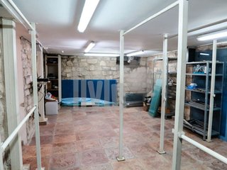 Local comercial en venta en San Ildefonso - Catedral en Jaén