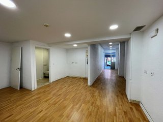 Local comercial en venta en Barañain