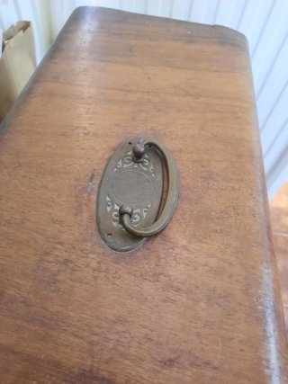 Máquina de Coser Antigua SIGMA con Tapa de Madera