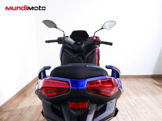 YAMAHA X-MAX 125
