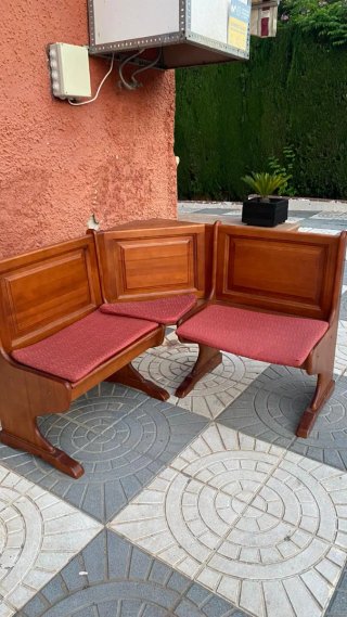 Rinconera de madera de haya en perfecto estado