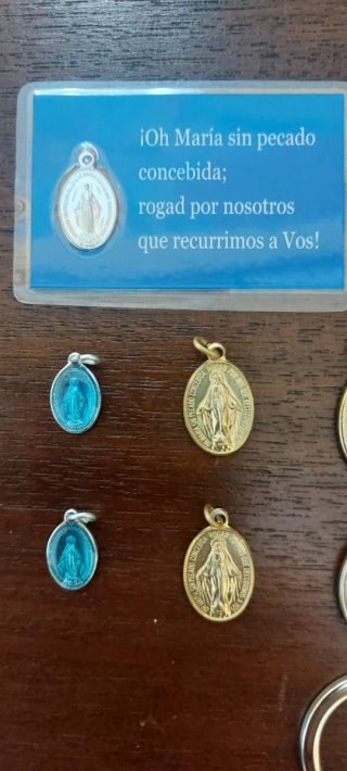 Lote de medallas virgen milagrosa