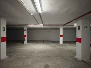 Garaje en alquiler en Pajaritos - Plaza de Toros en Granada