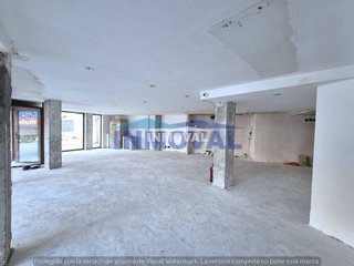 Local comercial en alquiler en Centro en Valdepeñas