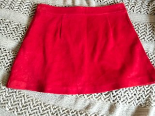 Falda roja