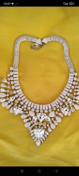Max Mara collana argento e bianco