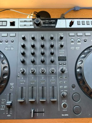 Mesa de mezclas dj