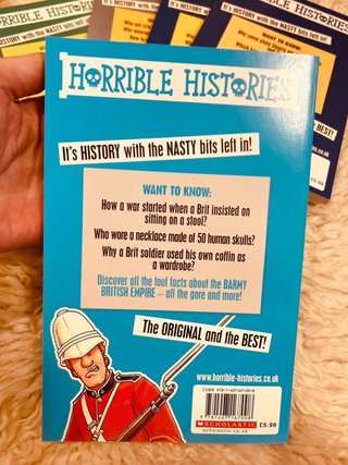 (8-12años)Pack Horrible Histories 5 libros