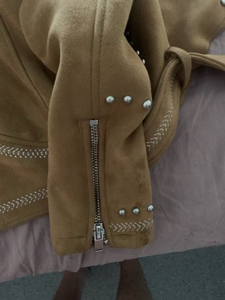 Chaqueta marron talla S marca zara .