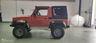 Suzuki Samurai