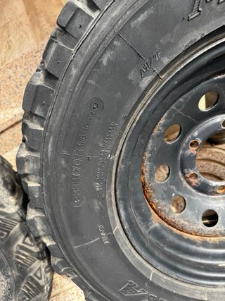 Se venden llantas 4x4 6 tornillos