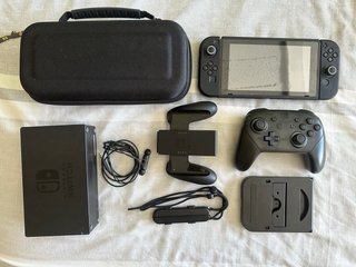 Nintendo Switch (2019) Pack