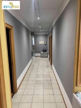 Oficina en venta en La Chantría - La Lastra en León