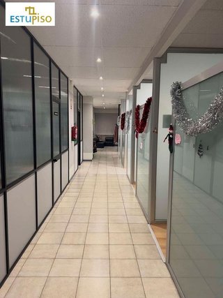 Oficina en venta en La Chantría - La Lastra en León