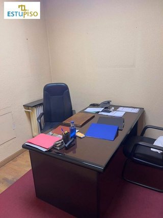 Oficina en venta en La Chantría - La Lastra en León