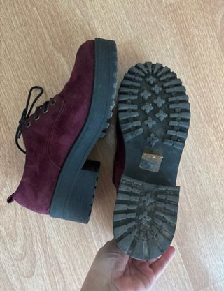 Zapatos mujer terciopelo granate y plataforma