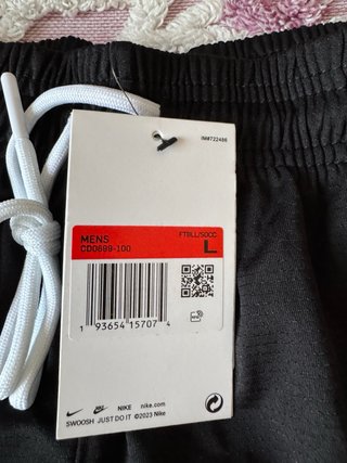 Pantalón corto Nike negro con doble logo