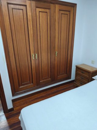 Alquilo piso ,a estudiantes