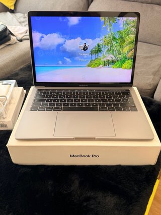 MacBook Pro 2018 2017 con Touch Bar + Scatola originale
