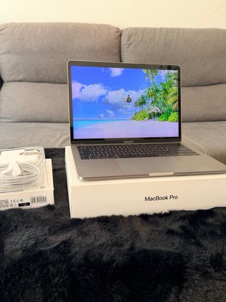 MacBook Pro 2018 2017 con Touch Bar + Scatola originale
