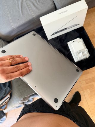 MacBook Pro 2018 2017 con Touch Bar + Scatola originale