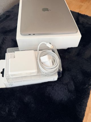 MacBook Pro 2018 2017 con Touch Bar + Scatola originale