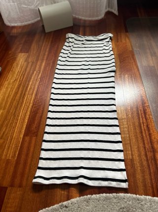 Conjunto Bershka Top y Falda Rayas