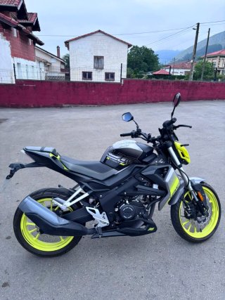Moto UM 125 Xtreet RS
