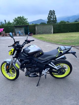 Moto UM 125 Xtreet RS