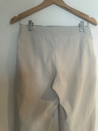 Pantalón beige de mujer con raya