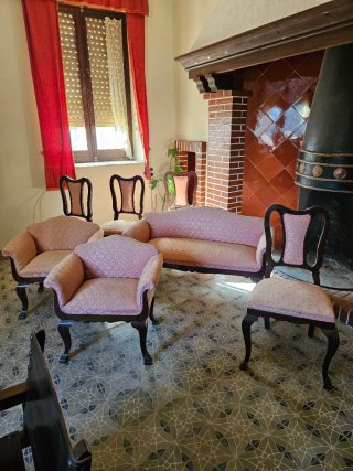 Ser muebles antiguos