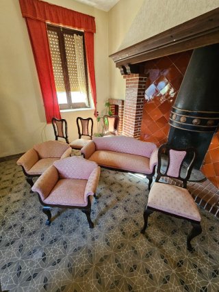 Ser muebles antiguos