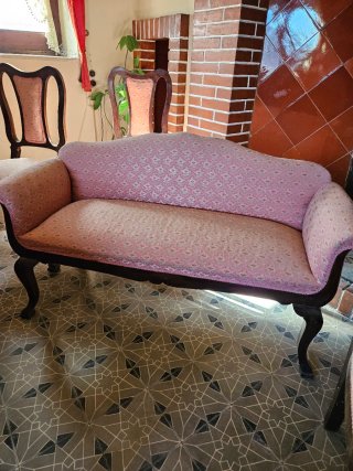 Ser muebles antiguos