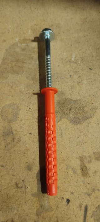 Tornillos con taco ,2 cajas disponibles 20€ cada 1