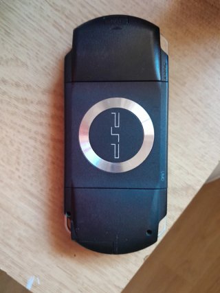 PSP 1004 + giochi