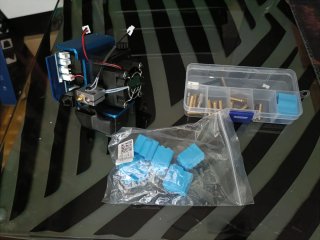 Impresora 3d artillery Genius Pro con recambios.