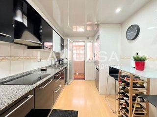 Piso en venta en Artigas - Llefià en Badalona