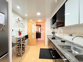 Piso en venta en Artigas - Llefià en Badalona