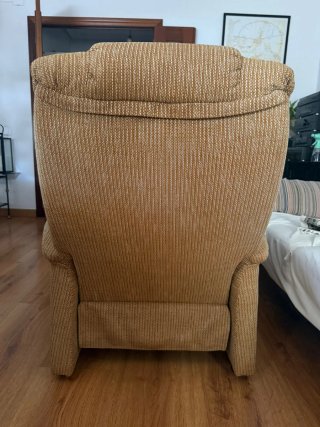 Sillon reclinable individual.