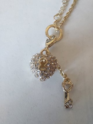 Collar Acero Dorado Corazón y Llave