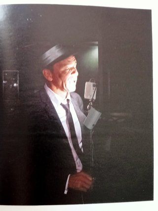 7 LIBROS/CD'S DEL INIGUALABLE FRANK SINATRA