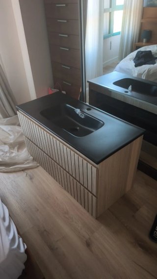 Mueble de baño sin lavabo  Nuevo a estrenar.