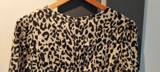 Vestido largo estampado leopardo manga larga