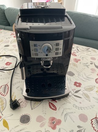 Cafetera Delonghi Magnifica S Casi Nueva