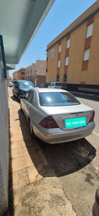 Mercedes-Benz Clase E 2001