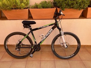 MTB merida , frenos de disco , suspension delante