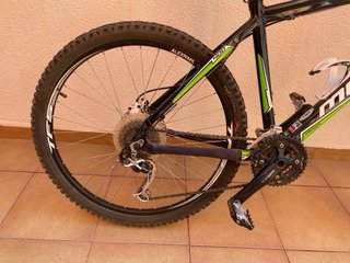 MTB merida , frenos de disco , suspension delante