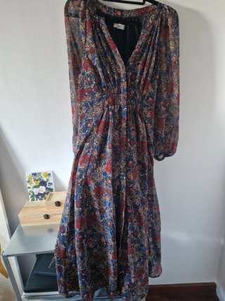 Vendo conjunto de ropa, bolsos y mas!