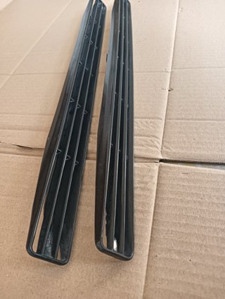 AUDI COUPÉ GT QUATTRO REJILLAS TRASERAS LATERALES